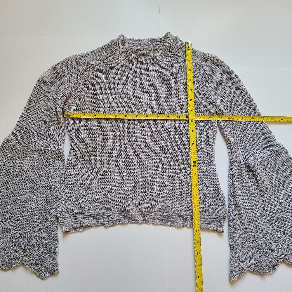 Elliatt Revolve Crop Sweater Pointelle Open Knit - Picture 4 of 8